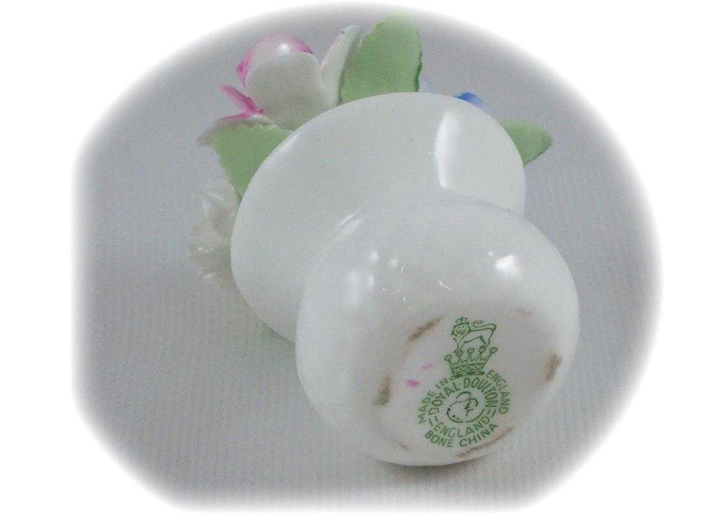 [150616176] Figürchen Blumenbouquet Royal Doulton Bone China gebraucht - gut Bild 3