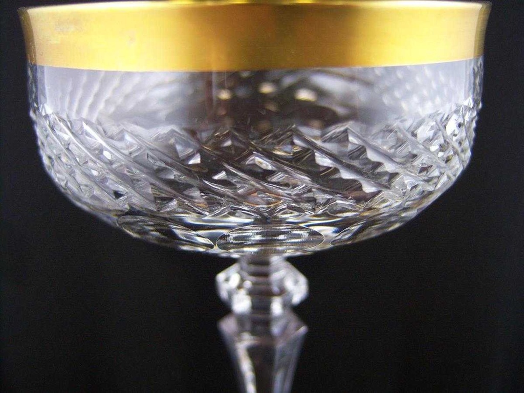 [1510287121] Likörglas Cristallerie Zwiesel Echt Bleikristall 24% mit Goldrand sehr gut Bild 2