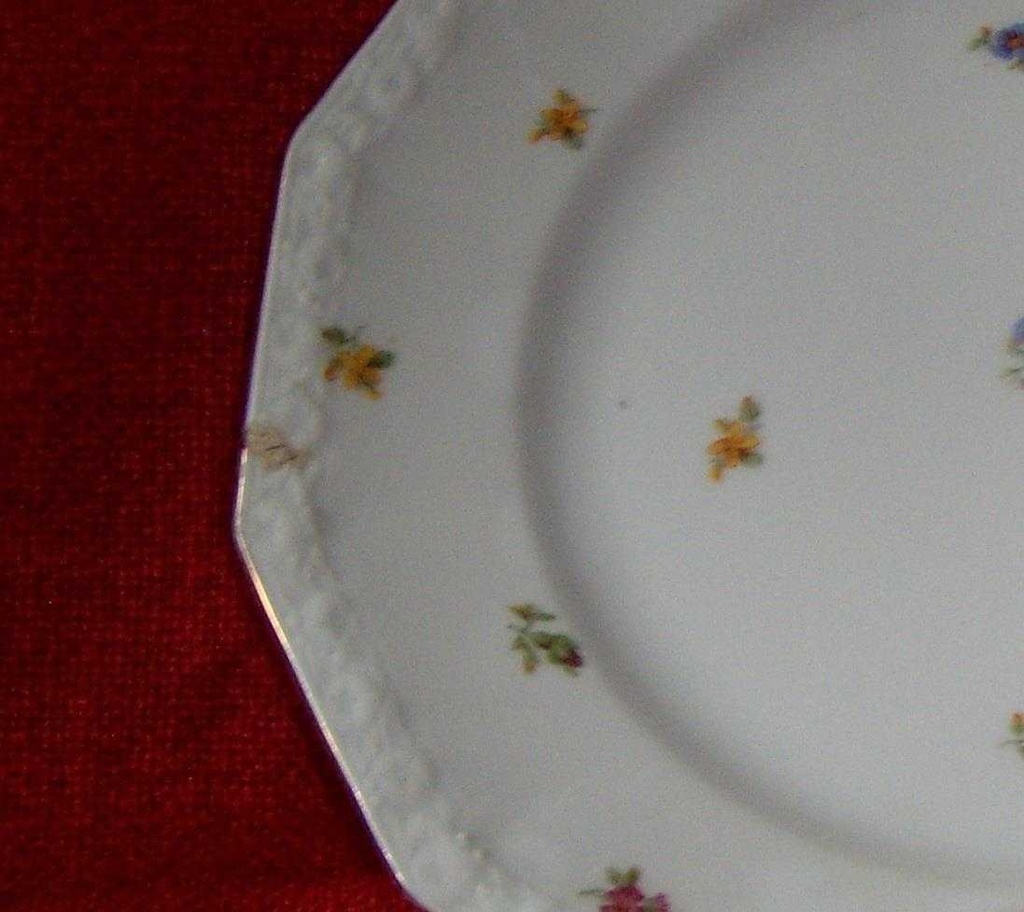[16081500274] Kuchenteller Dessertteller Frühstücksteller Rosenthal Maria Streublume II. Wahl gebraucht - gut Bild 4