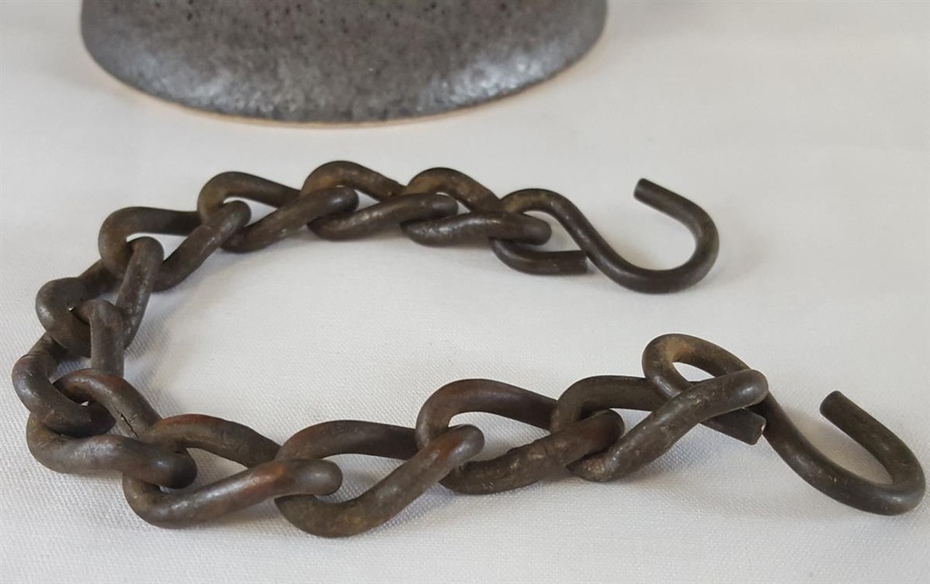 [161111325] Fat Lava Keramik Krug Vase Kanne mit Metallkette Handarbeit 70er Jahre Bild 2