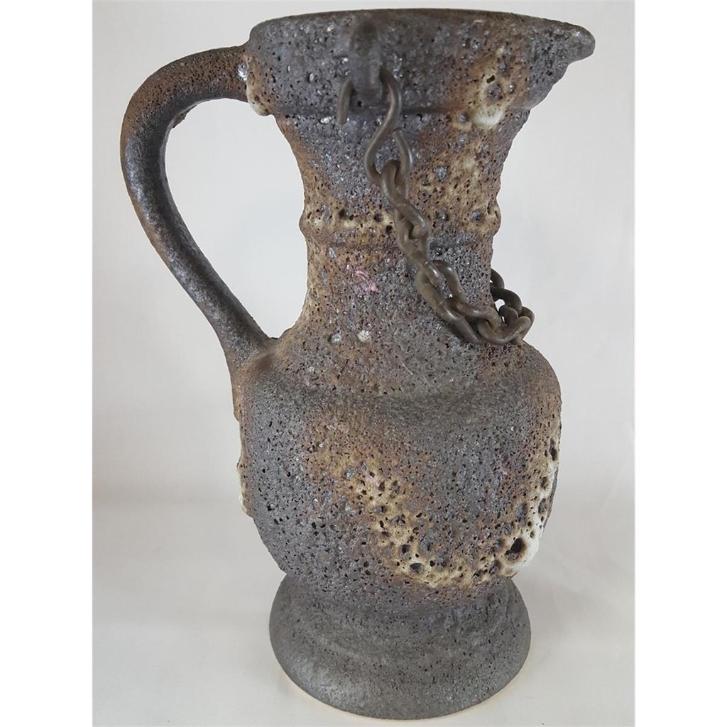 [161111325] Fat Lava Keramik Krug Vase Kanne mit Metallkette Handarbeit 70er Jahre Bild 5