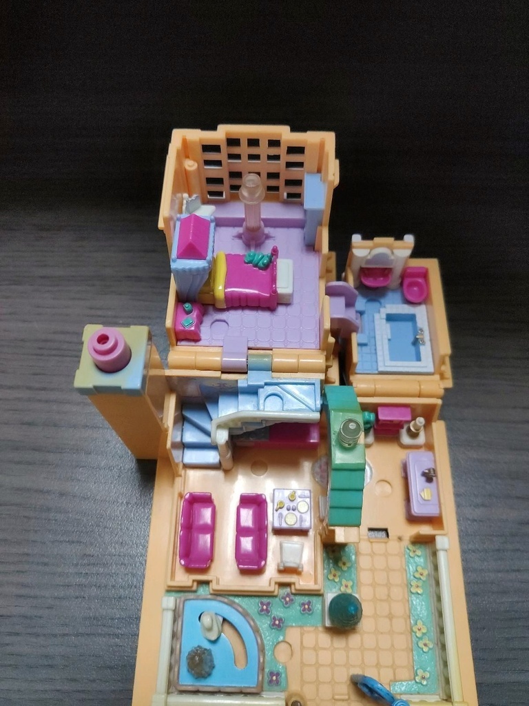 [1785198] Polly Pocket Bluebird Toys 1994 Pollyville Light-up Hotel Bild 6