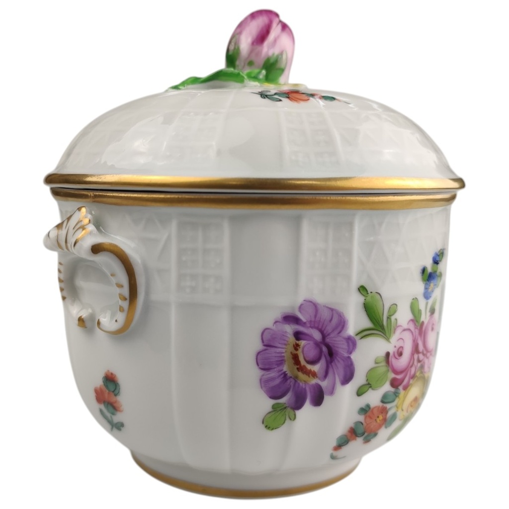 [1820883] Zuckerdose Dresden Zierporzellan Blumen Golddekor gebraucht - sehr gut Bild 2