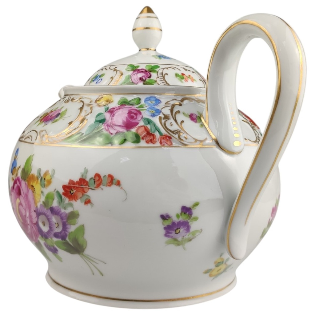 [1823045] Teekanne 1,1 L Dresden Zierporzellan Blumendekor Goldrand gebraucht - sehr gut Bild 2