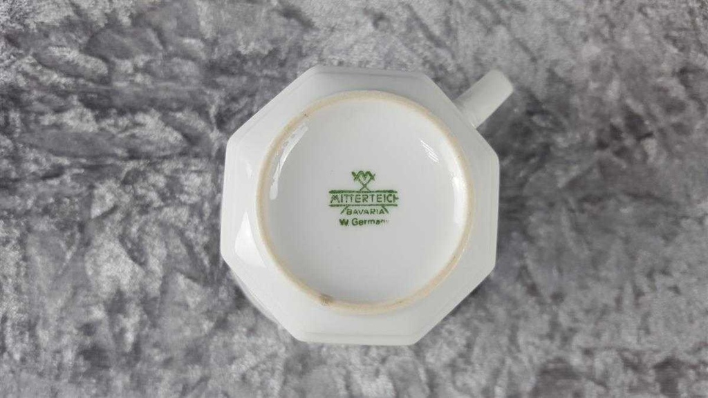 [458110522] Kaffeetasse Tasse Mitterteich Form 2040 Sissi Weiß Platinrand gebraucht - gut Bild 5
