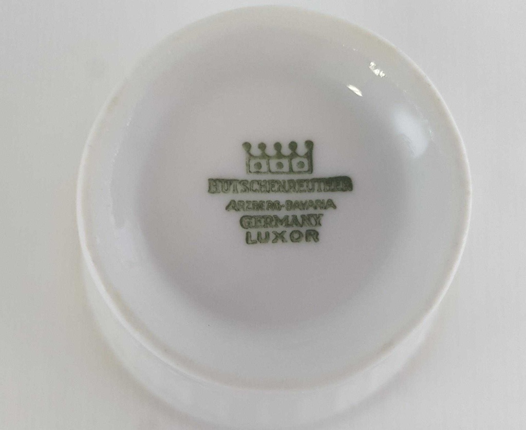 [45811066] Eierbecher Goldrand Hutschenreuther Luxor 1 mm gebraucht - gut Bild 4