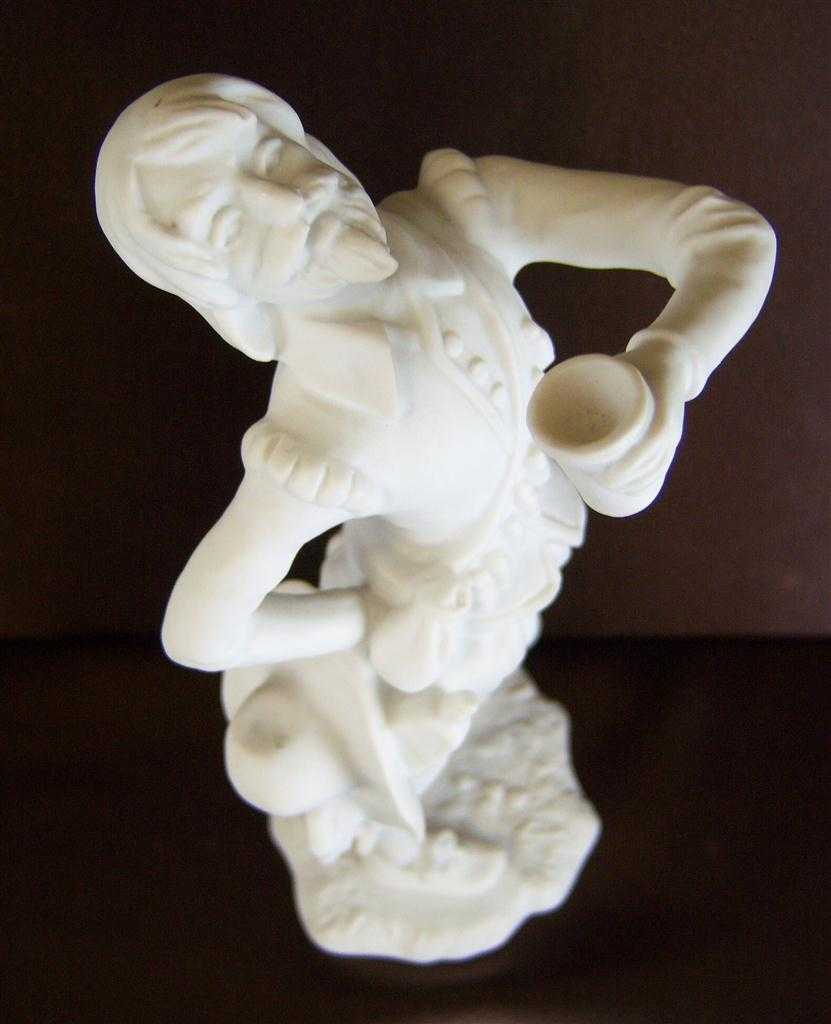 [4581109] Figur mit Signatur AK Kaiser Porzellan Sonstiges gebraucht - sehr gut Bild 3