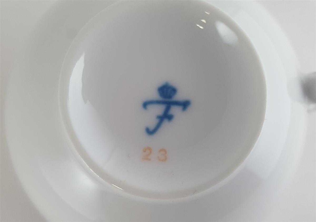 [45811228] Kaffeetasse Tasse Fürstenberg Alt Rote Rose 02171 gebraucht - sehr gut Bild 4