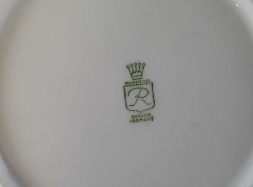 [45811339] Gebäckschale Konfektschale 18,8 cm Retsch Wunsiedel Weiß gerippt gebraucht - gut Bild 3