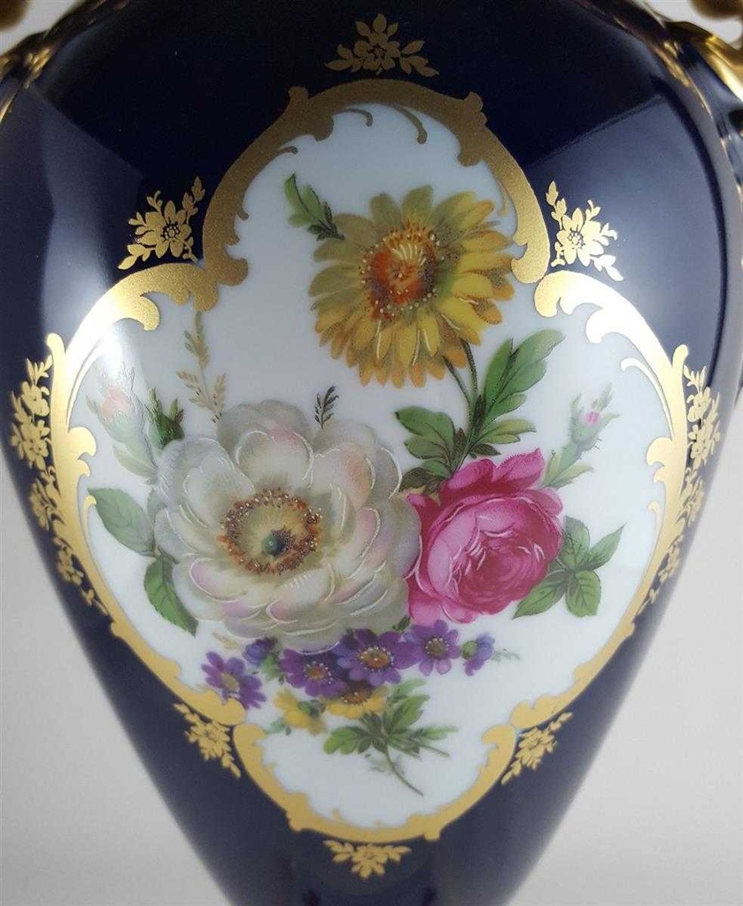 [45811404] Henkelvase 35 cm AK Kaiser Porzellan Menuett gebraucht - sehr gut Bild 3