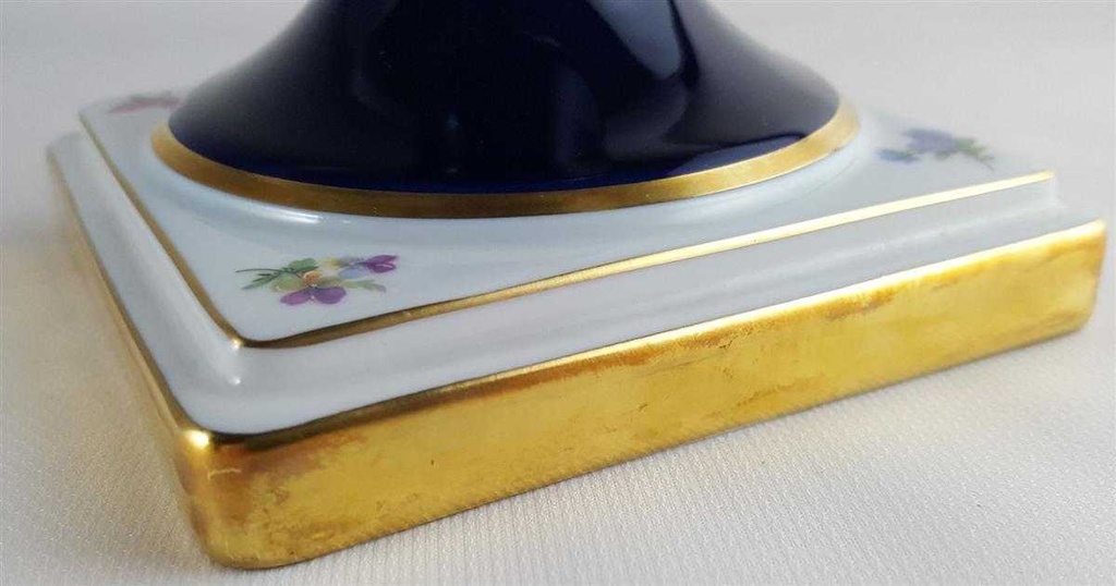 [45811404] Henkelvase 35 cm AK Kaiser Porzellan Menuett gebraucht - sehr gut Bild 4