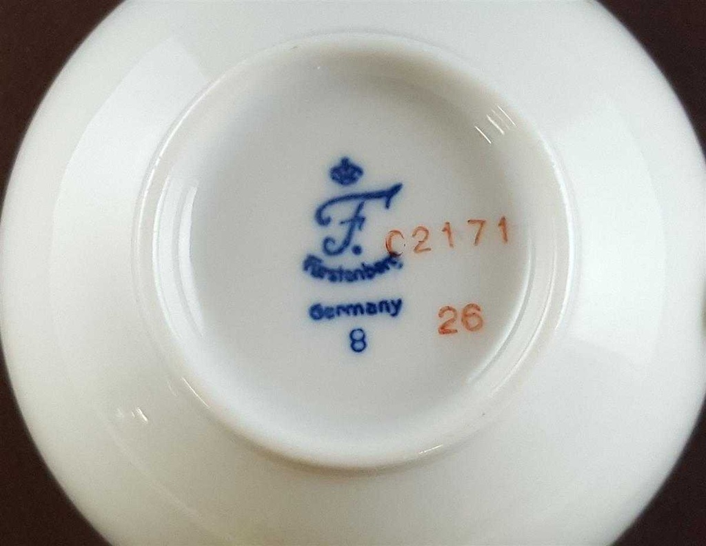 [45811595] Kaffeetasse Tasse Fürstenberg Alt Rote Rose 02171 gebraucht - akzeptabel Bild 5
