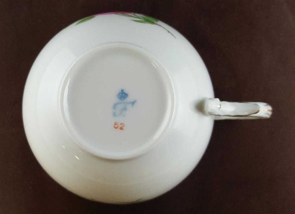 [45811596] Teetasse Tasse Fürstenberg Alt Rote Rose 02171 gebraucht - sehr gut Bild 4
