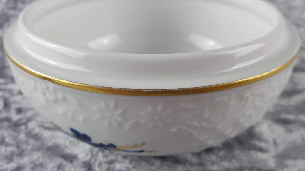[458118265] Deckeldose Meissen Form Neumarseille blau Blütendekor gebraucht - gut Bild 7