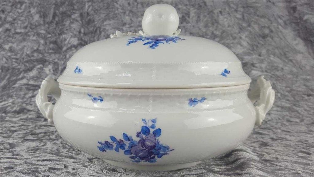 [458118322] Schüssel Ragoutterrine Servierschüssel 1,7 L Nymphenburg Korbrelief Blaue Blume Blau gebraucht - akzeptabel Bild 6