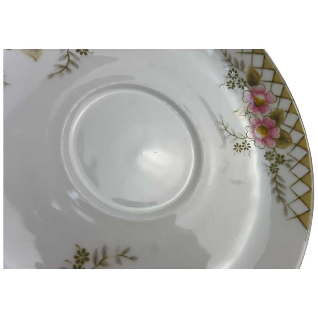 [458118406] Untertasse für Kaffee 14,4 cm Winterling Kirchenlamitz rosa Blumen grün Rautendekor gebraucht - akzeptabel Bild 2