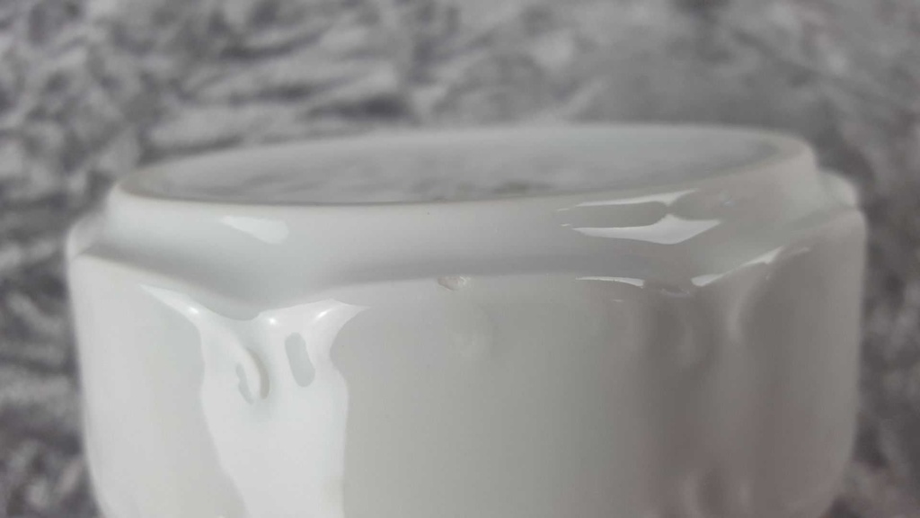 [2118794] Aschenbecher Rosenthal Monbijou Weiß Classic Rose gebraucht - gut Bild 3