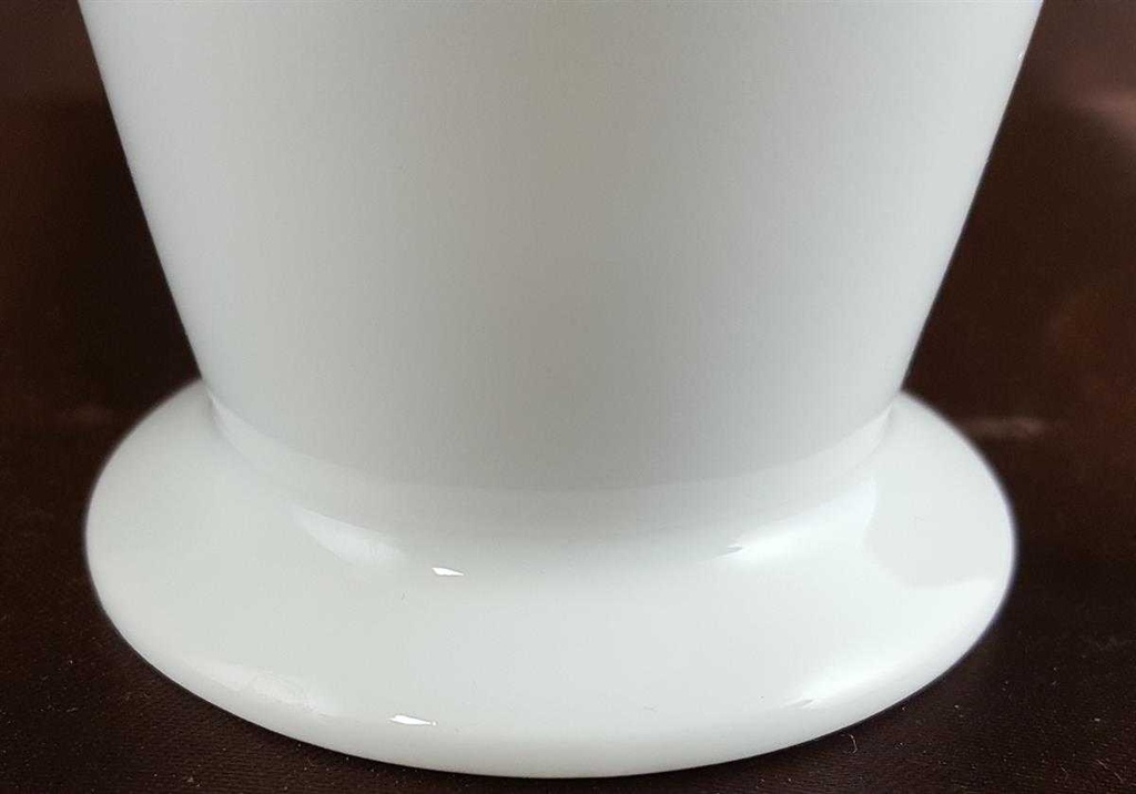 [4581188] Tischvase 11,3 cm Hutschenreuther Louvre Osterdekor gebraucht - sehr gut Bild 5