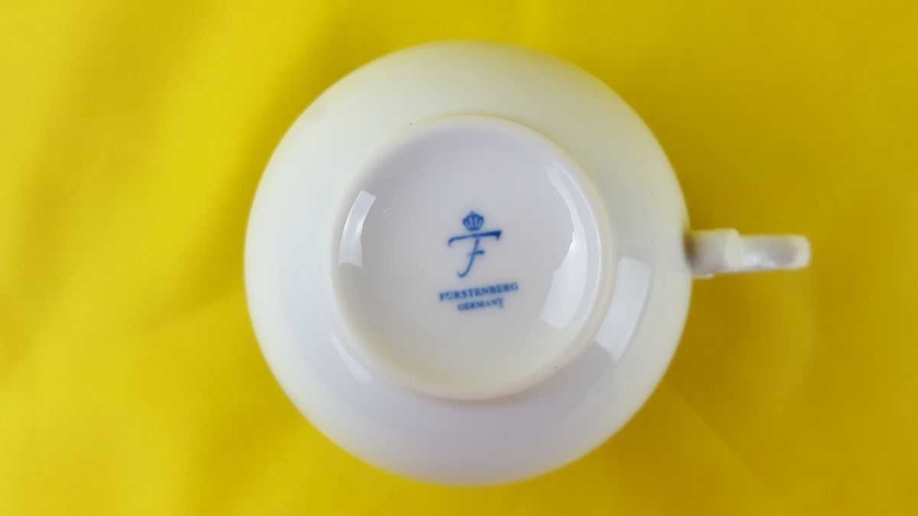 [458119250] Kaffeetasse Tasse Fürstenberg Alt Schlossgarten 02762 gebraucht - gut Bild 3