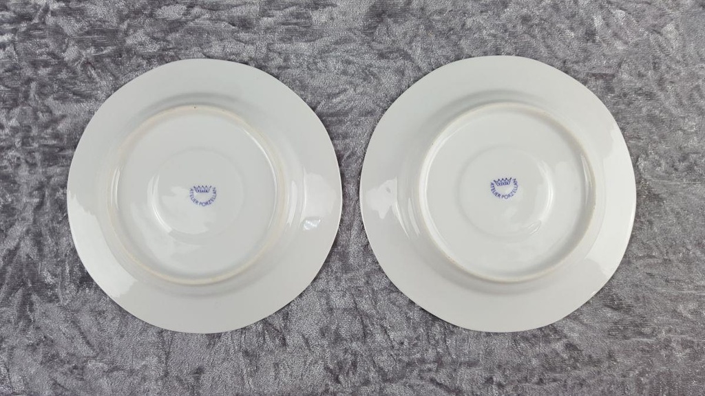 [2118850] 2er Set Untertasse für Kaffee 15,3 cm Atelier Porzellan Rosa Blumen gebraucht - gut Bild 3