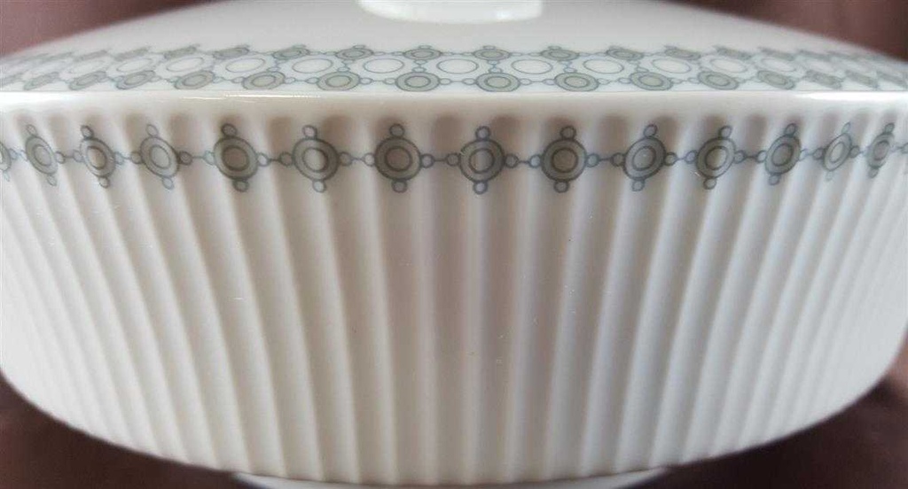 [45812185] Ragoutterrine Suppenterrine Suppenschüssel Servierschüssel 1 L Eschenbach Relief Grau Rand gebraucht - neuwertig Bild 4
