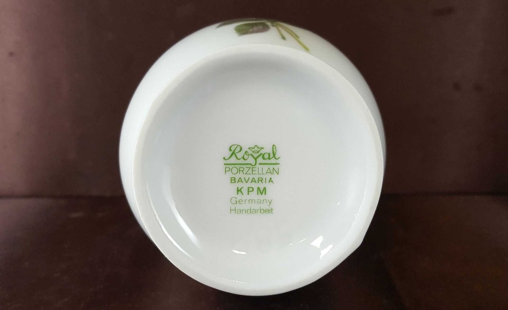 [45812580] Vase Goldrand 16,5 cm Royal KPM Bavaria Rosendekor gebraucht - sehr gut Bild 5