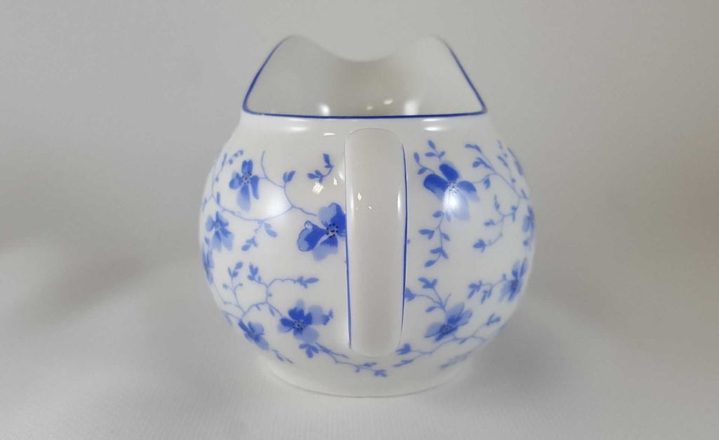 [45812305] Milchkännchen Arzberg Form 1382 Blaublüten gebraucht - gut Bild 3