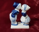 [458128308] Delfts Blauw Figur küssende Mädchen + Junge Holland H 9,4 cm Bild 3