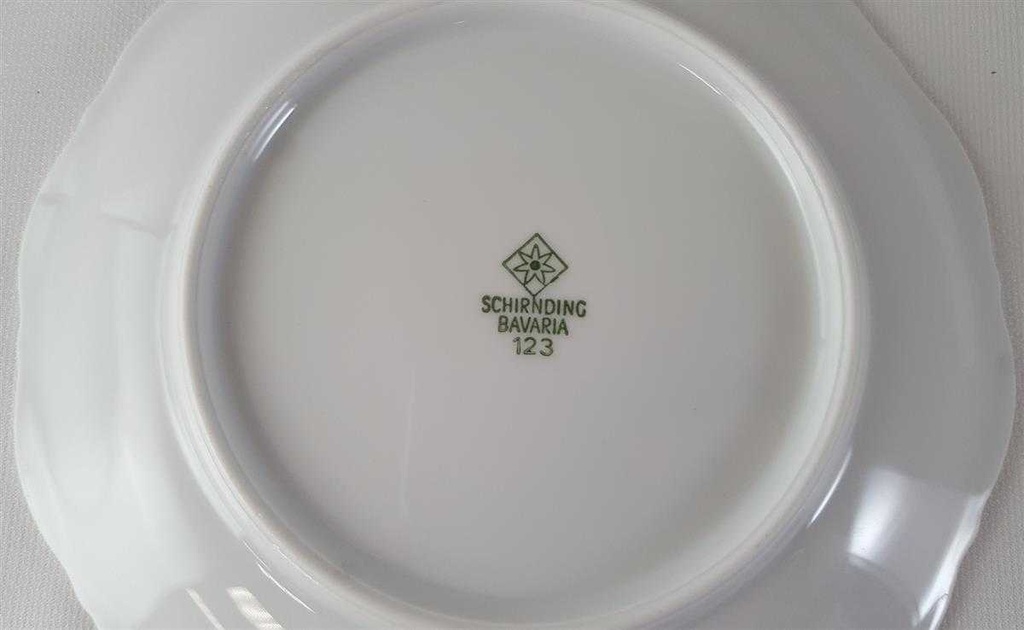 [45813106] Untertasse für Suppe 17,2 cm Schirnding Bavaria Opera rosa Dekor gebraucht - gut Bild 3