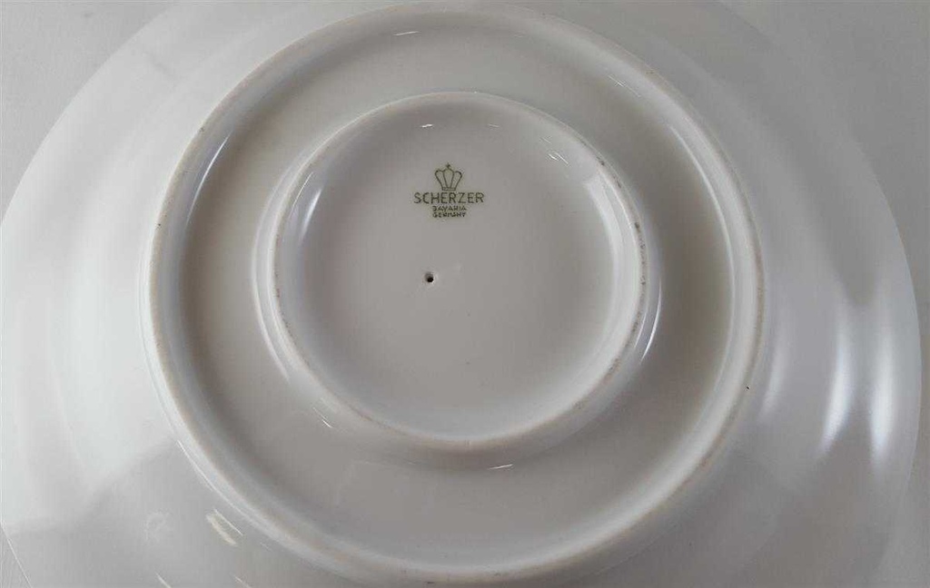 [45813243] Sauciere 1tlg Zeh Scherzer Reliefdekor Platinrand Weiß gebraucht - sehr gut Bild 4