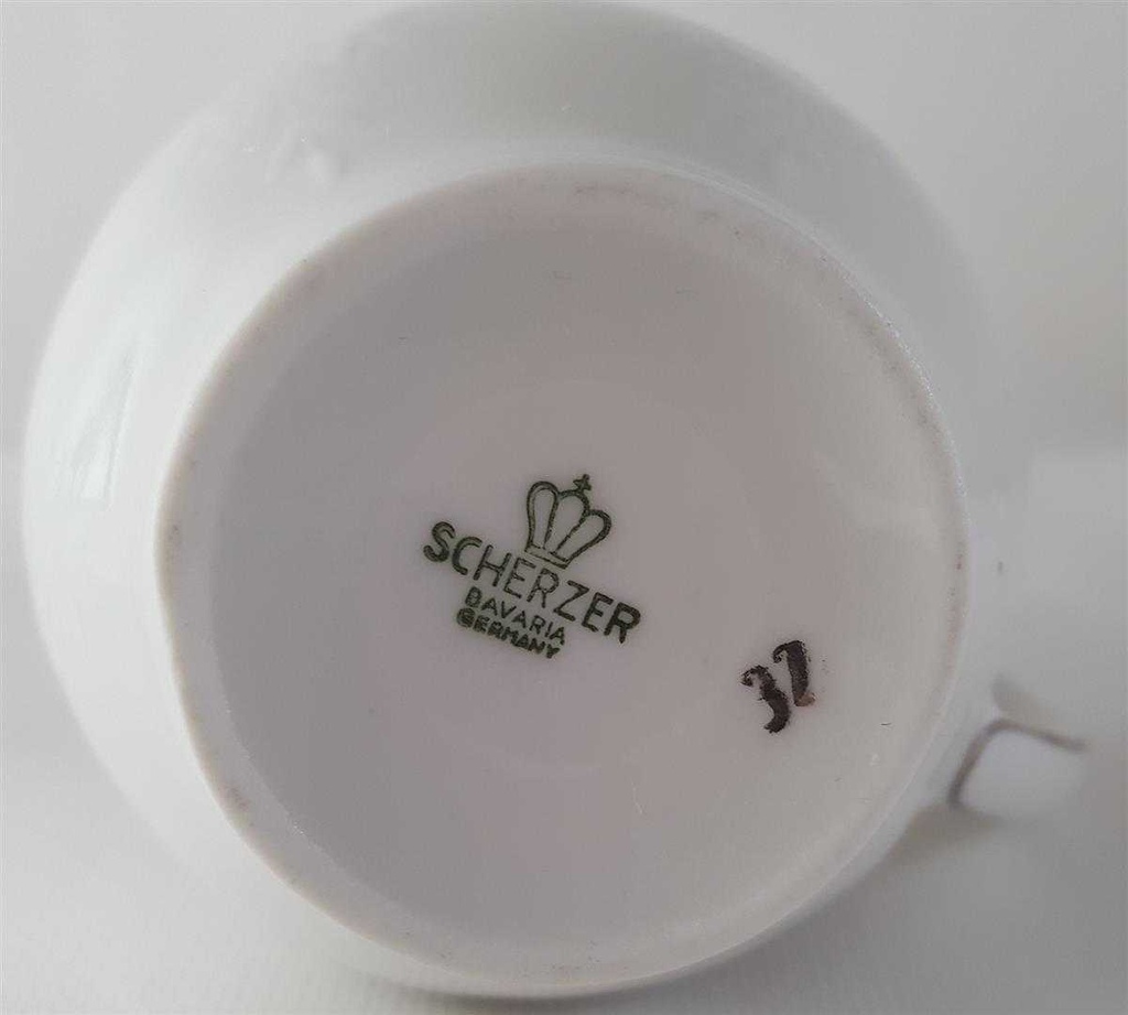 [45813253] Milchkännchen Zeh Scherzer Reliefdekor Platinrand Weiß gebraucht - gut Bild 6