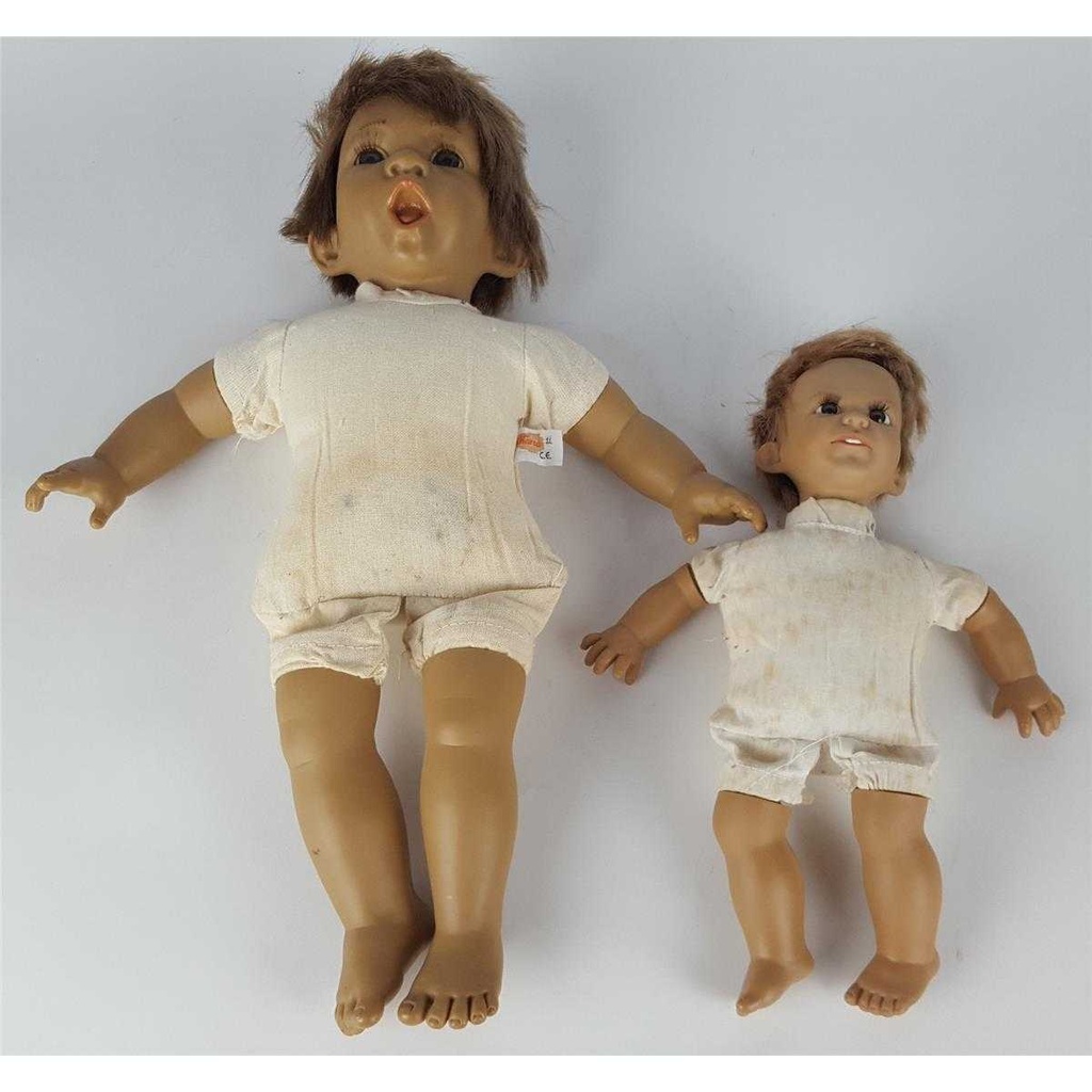 [2118986] 2er Set Charakterpuppen Sammlerpuppen Puppen inkl. Puppenständer mit Schubkarre 4tlg. Bild 11
