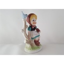 [45813384] Porzellan Figur Mädchen sitzend H 12,7 cm Bild 2