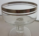 [4581346] Likörschale mit Platinrand H 7 D 6,9 cm Bild 2