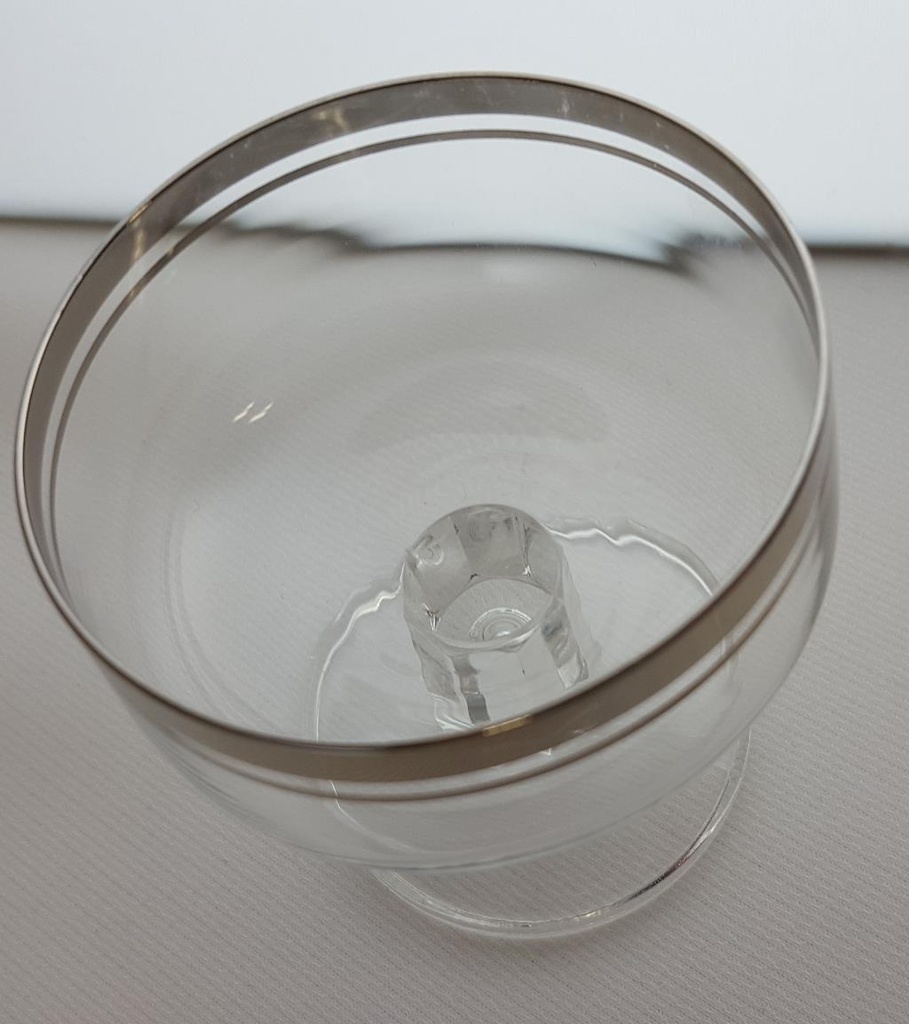 [4581346] Likörschale mit Platinrand H 7 D 6,9 cm Bild 4