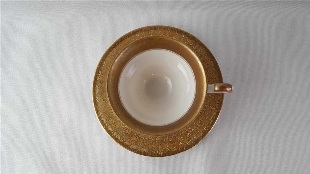 [45813485] Sammeltasse Espressotasse mit Untertasse Golddekor Kaiser Porzellan Alka Kunst gebraucht - gut Bild 3