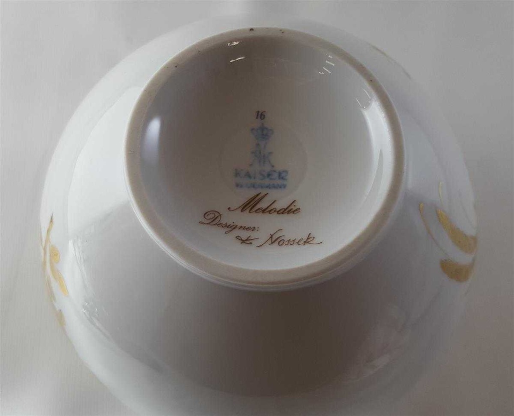 [45813512] Blumenvase 13 cm AK Kaiser Porzellan Melodie gebraucht - sehr gut Bild 5