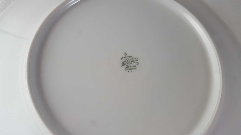 [45813576] Speiseteller Essteller Goldrand 24 cm Hertel Jacob Rehau grau gebraucht - gut Bild 5