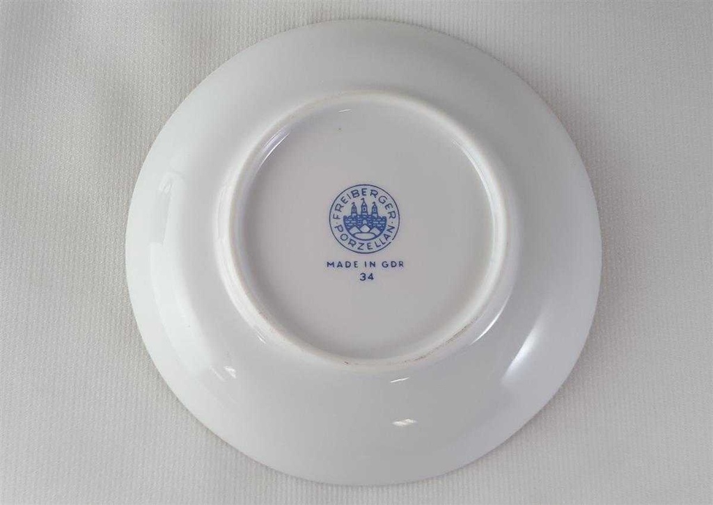 [45813676] Untertasse Mokkatasse mit Kaffeetasse Tasse Espressotasse & Goldrand Freiberger Porzellan Weiß gebraucht - gut Bild 5