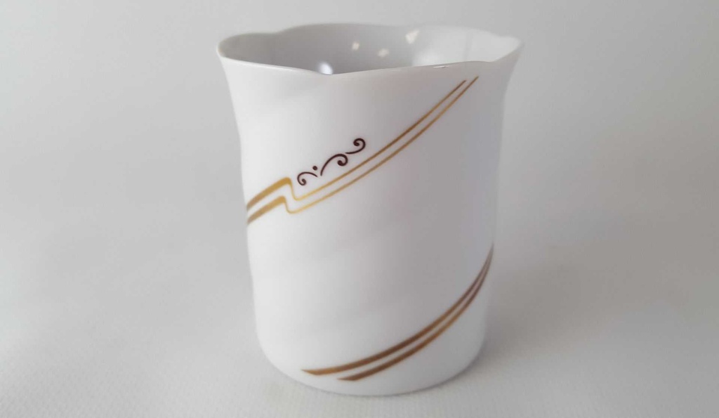 [45813676] Untertasse Mokkatasse mit Kaffeetasse Tasse Espressotasse & Goldrand Freiberger Porzellan Weiß gebraucht - gut Bild 7