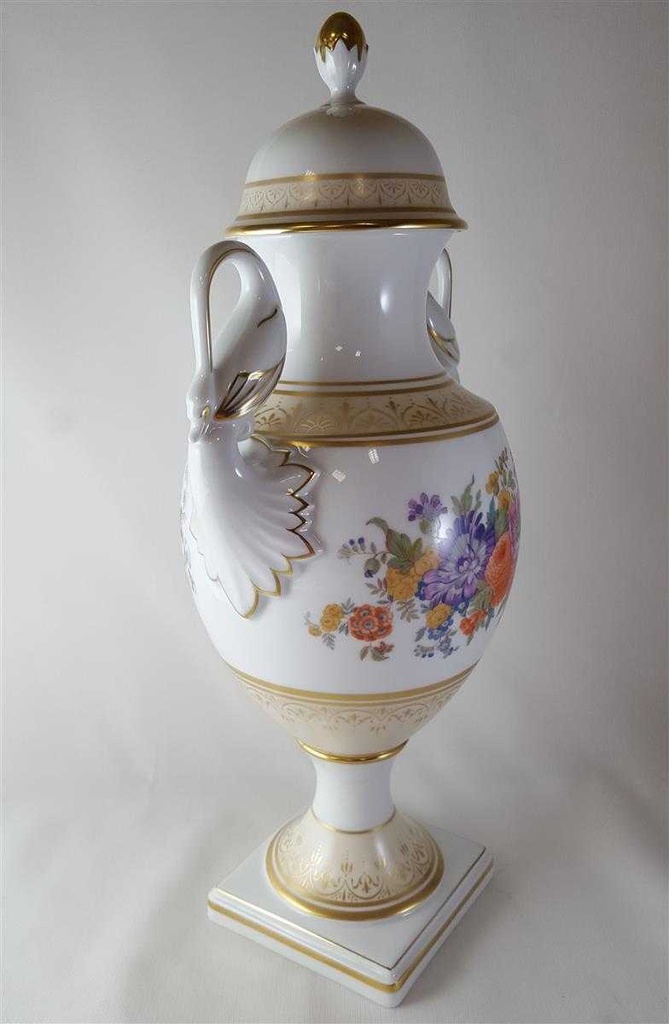 [45813767] Vase 42 cm AK Kaiser Porzellan Sanssouci Blumen gebraucht - sehr gut Bild 3