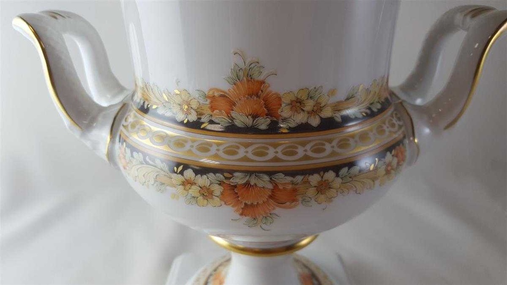 [2119006] Amphorenvase 30,5 cm AK Kaiser Porzellan Princesse K.Nossek gebraucht - sehr gut Bild 8
