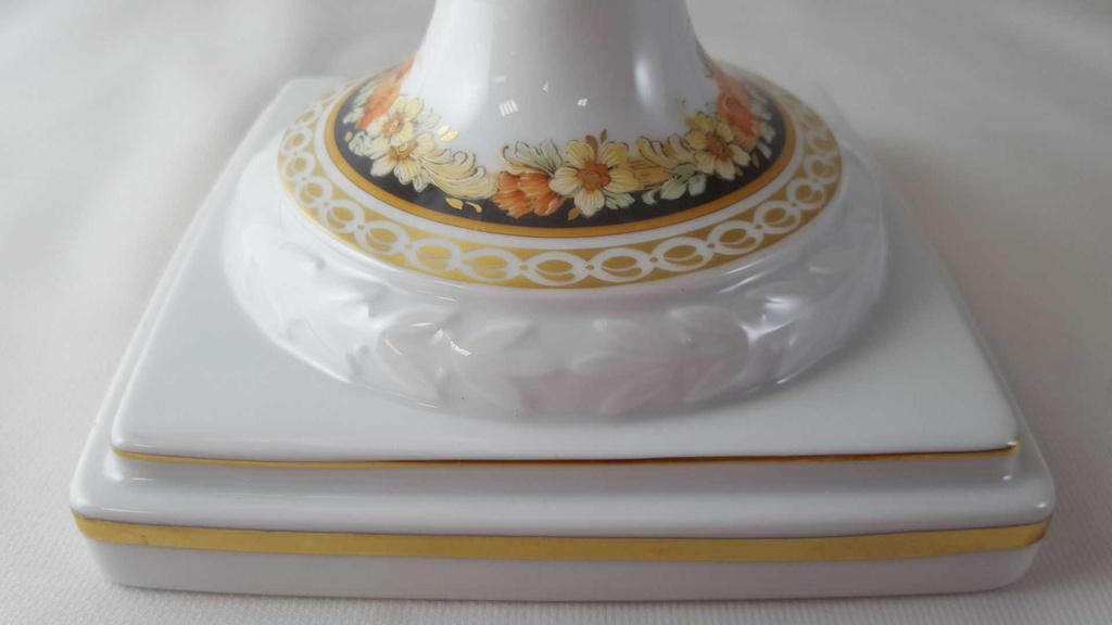 [2119006] Amphorenvase 30,5 cm AK Kaiser Porzellan Princesse K.Nossek gebraucht - sehr gut Bild 9