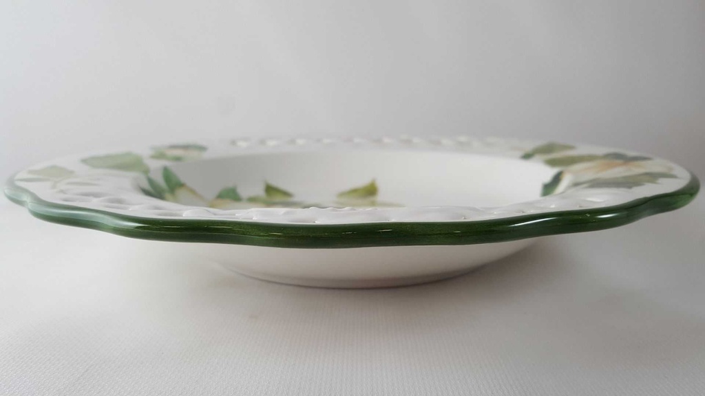 [45813782] Suppenteller Durchbrucharbeit 24,5 cm Tiffany Boutique Italy weiße Blume mit Grünrand gebraucht - sehr gut Bild 4