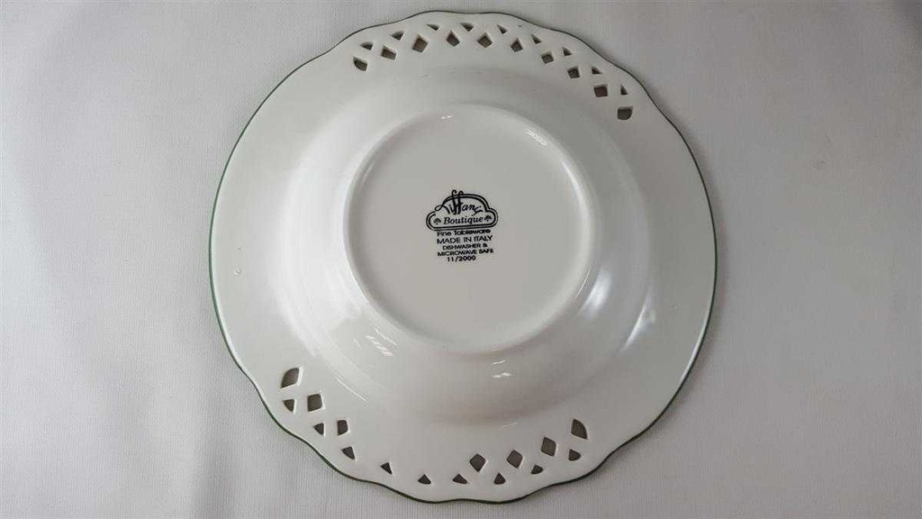 [45813782] Suppenteller Durchbrucharbeit 24,5 cm Tiffany Boutique Italy weiße Blume mit Grünrand gebraucht - sehr gut Bild 5