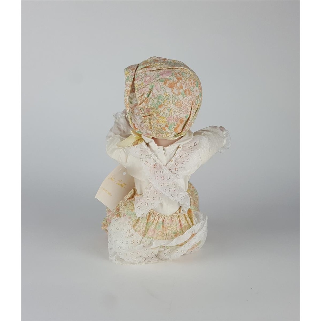 [458138596] Puppe 24,8 cm Yolanda Bello gebraucht - sehr gut Bild 3
