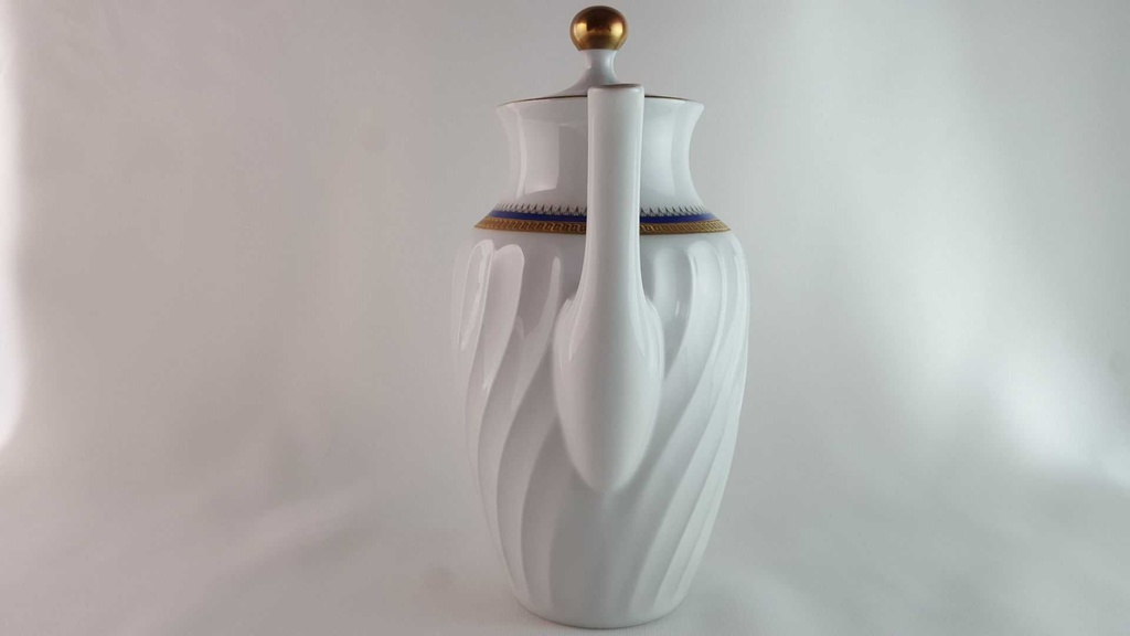 [45813869] Kaffeekanne Kanne Goldrand 1,3 L Bareuther Waldsassen Reliefdekor blau gebraucht - gut Bild 3