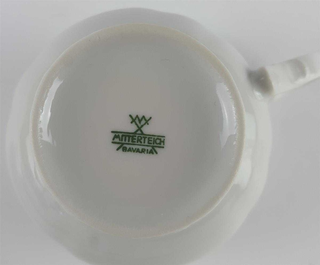 [458138950] Kaffeetasse Mitterteich Unbekannte Formen Relief weiß Bavaria gebraucht - sehr gut Bild 5