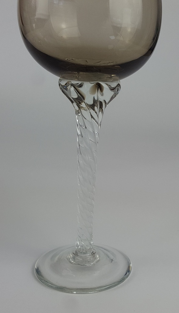 [458139272] Weinglas Weinrömer Rauchglas gebraucht - gut Bild 4
