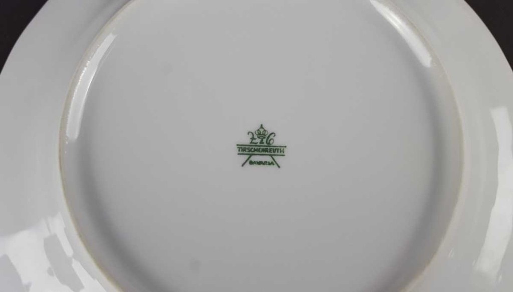 [458139636] Kuchenteller Dessertteller 19,7 cm Tirschenreuth Unbekannte Formen Blumenmuster mit rosa Rand gebraucht - gut Bild 4